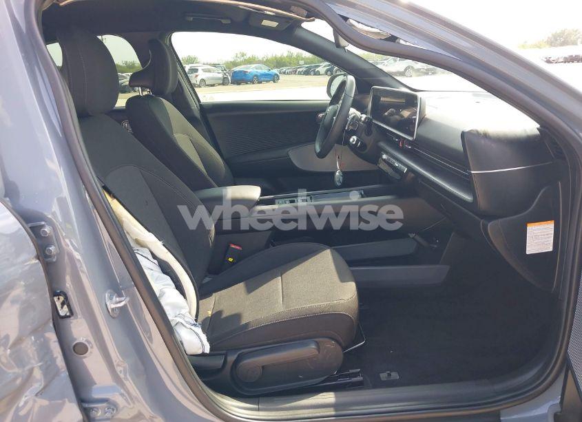 Photo 5 of 2024 Hyundai Ioniq 6 SE (VIN KMHM24AA6RA070518)