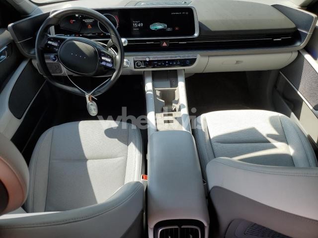Photo 5 of 2023 HYUNDAI IONIQ 6 SEL N/A (VIN KMHM34AA3PA043433)