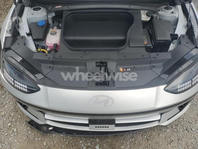 Photo 9 of 2025 HYUNDAI IONIQ 6 SEL (VIN KMHM34AAXSA084828)