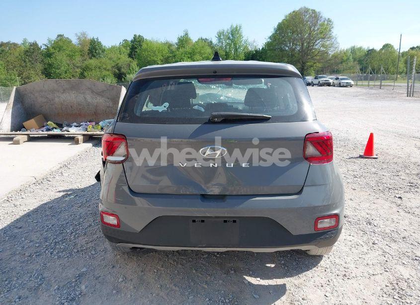 Photo 17 of 2022 Hyundai Venue SE (VIN KMHRB8A30NU177247)