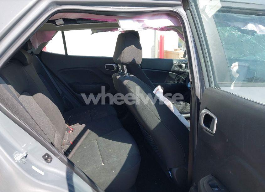 Photo 8 of 2022 Hyundai Venue SE (VIN KMHRB8A30NU177247)