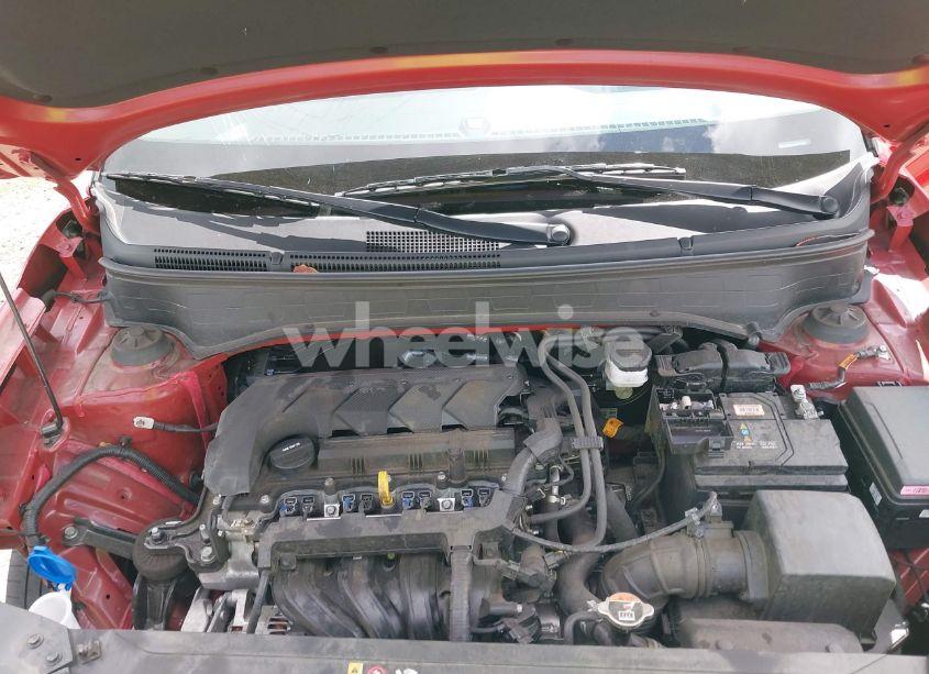 Photo 10 of 2022 Hyundai Venue SE (VIN KMHRB8A31NU177046)
