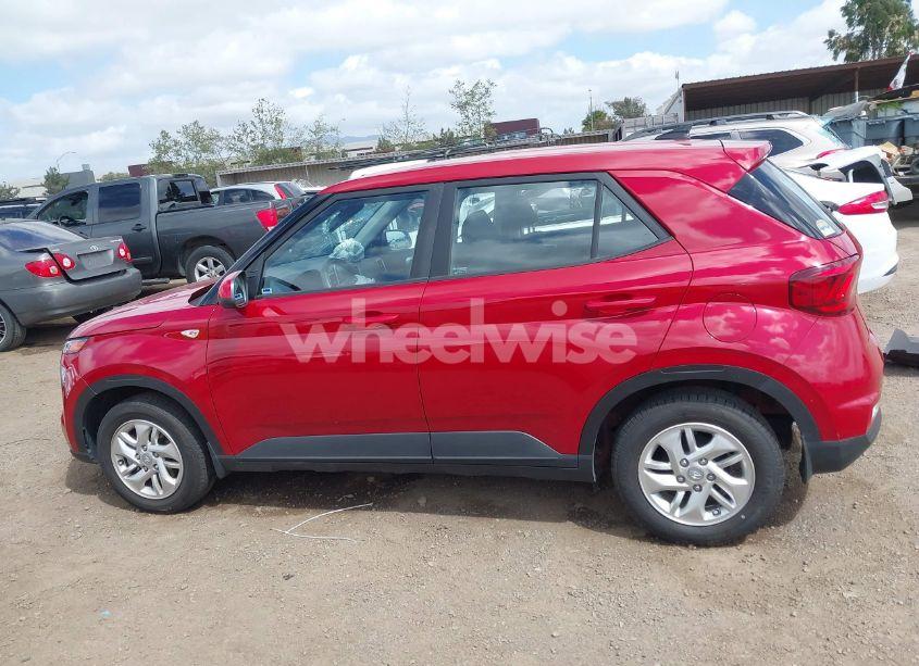 Photo 15 of 2022 Hyundai Venue SE (VIN KMHRB8A31NU177046)