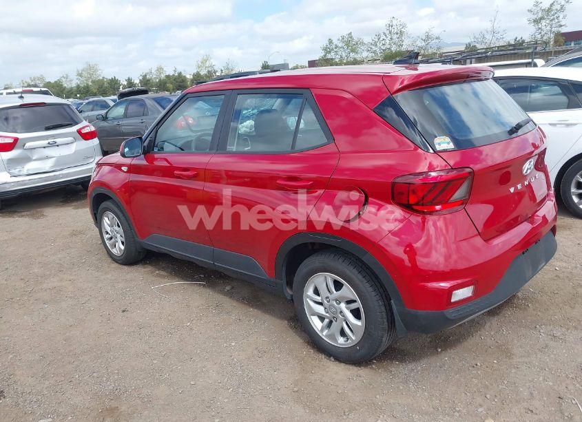 Photo 3 of 2022 Hyundai Venue SE (VIN KMHRB8A31NU177046)