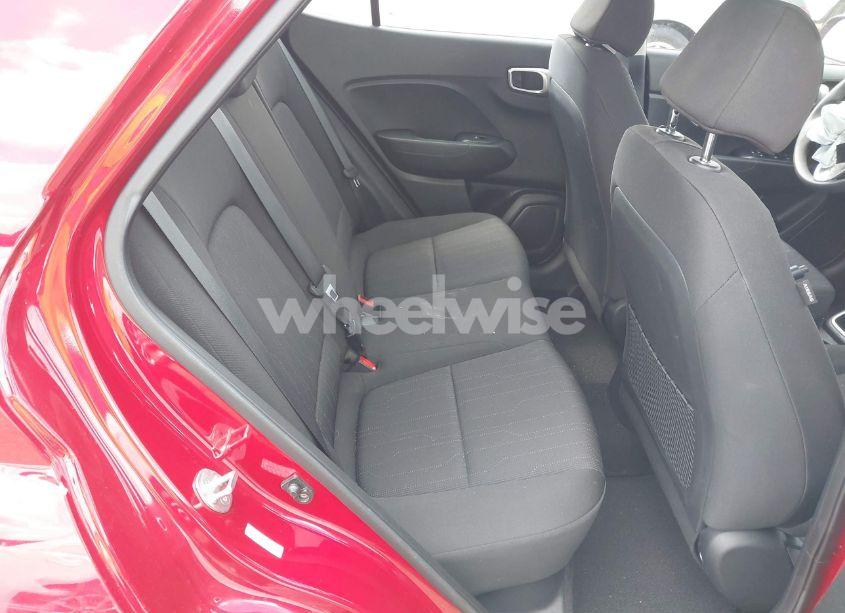 Photo 8 of 2022 Hyundai Venue SE (VIN KMHRB8A31NU177046)