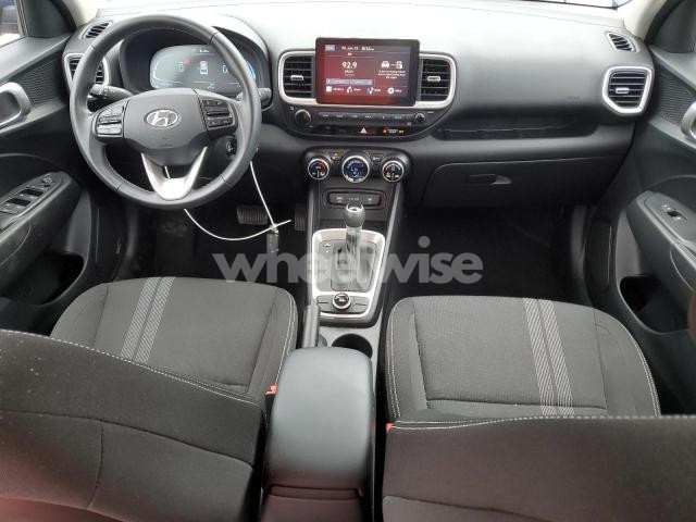 Photo 3 of 2023 HYUNDAI VENUE SEL (VIN KMHRC8A30PU271175)
