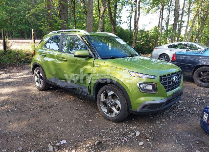 2022 Hyundai Venue SEL (VIN KMHRC8A31NU178646) main photo