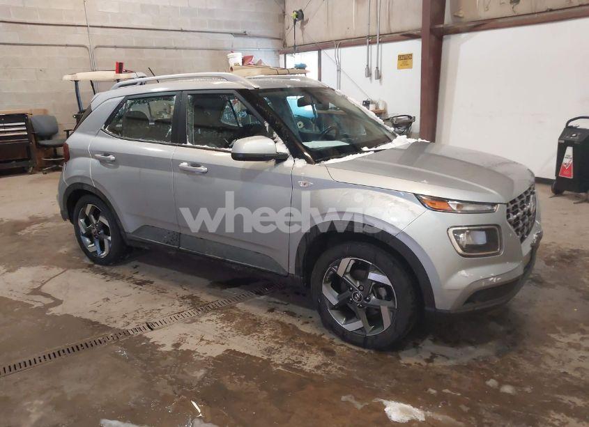 2023 Hyundai Venue SEL (VIN KMHRC8A31PU223586) main photo