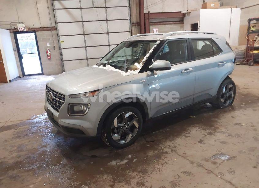 Photo 2 of 2023 Hyundai Venue SEL (VIN KMHRC8A31PU223586)