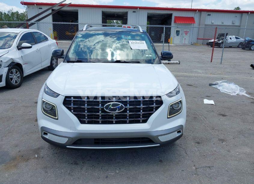 Photo 12 of 2022 Hyundai Venue LIMITED (VIN KMHRC8A32NU172418)
