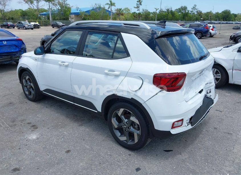 Photo 3 of 2022 Hyundai Venue LIMITED (VIN KMHRC8A32NU172418)