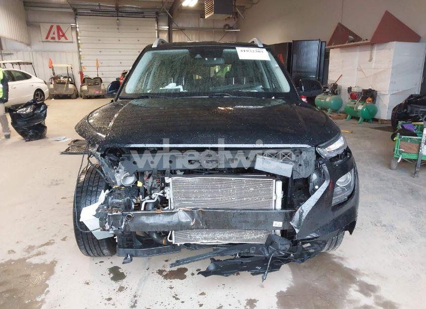 Photo 12 of 2022 Hyundai Venue SEL (VIN KMHRC8A35NU150896)