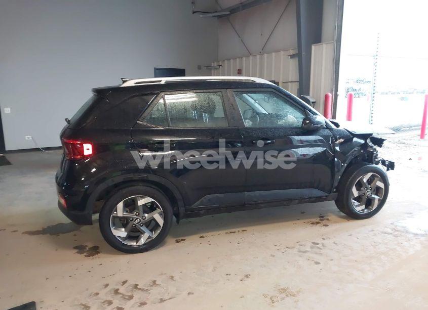 Photo 13 of 2022 Hyundai Venue SEL (VIN KMHRC8A35NU150896)