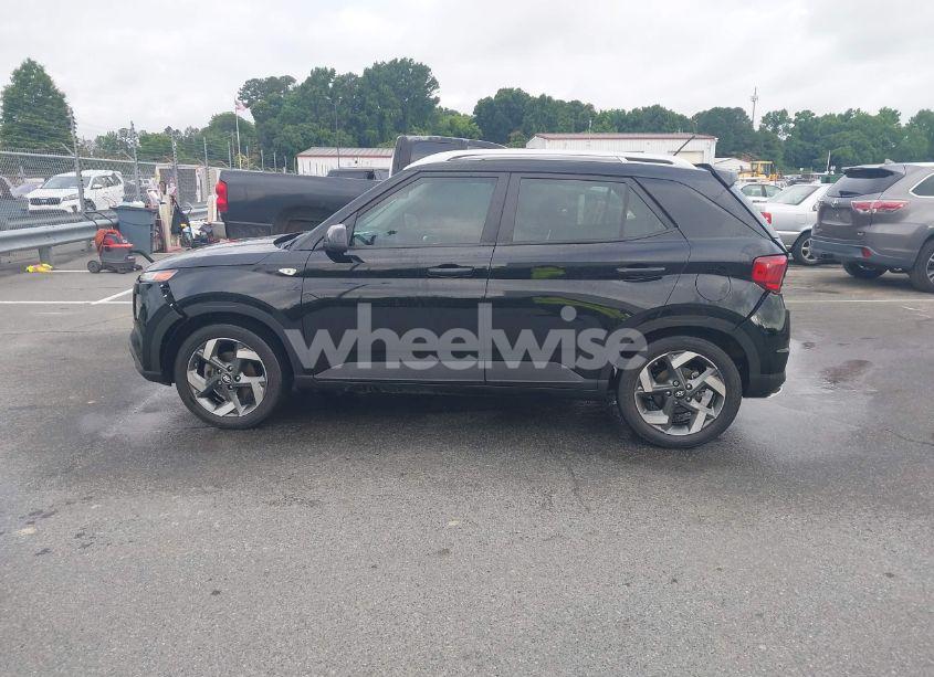 Photo 14 of 2023 Hyundai Venue SEL (VIN KMHRC8A35PU221596)