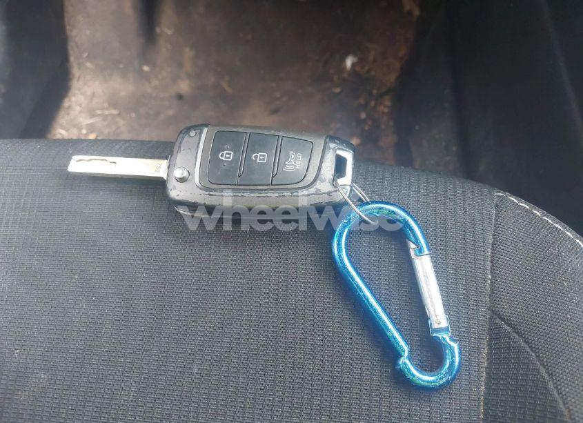 Photo 11 of 2022 Hyundai Venue SEL (VIN KMHRC8A3XNU132443)