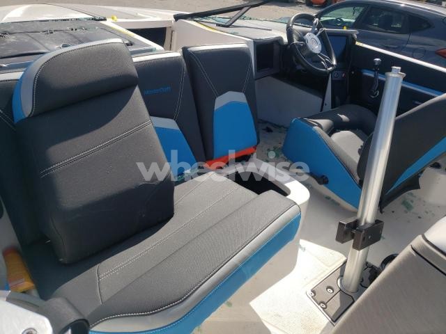 Photo 4 of 2022 MASTERCRAFT BOAT20 PROSTAR N/A (VIN KMHSU81XNFU432849)