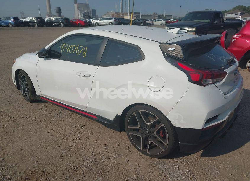 Photo 3 of 2021 Hyundai Veloster N (VIN KMHT36AH7MU010143)