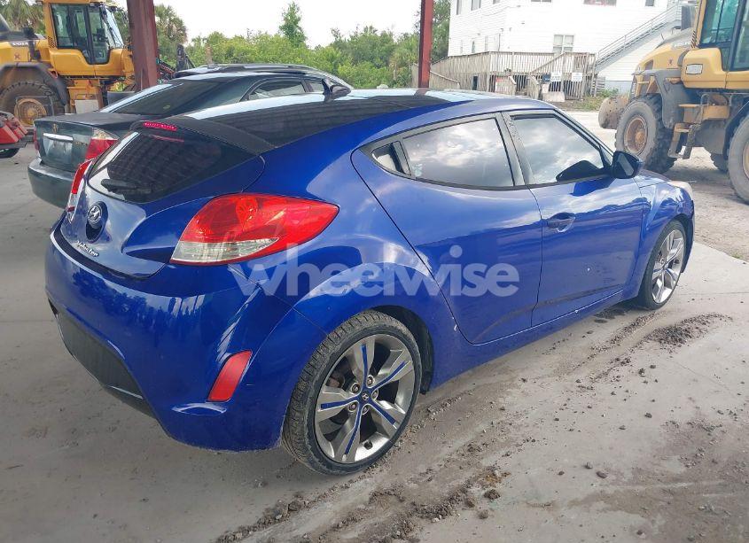 Photo 4 of 2012 Hyundai Veloster BASE W/GRAY (VIN KMHTC6AD0CU034683)