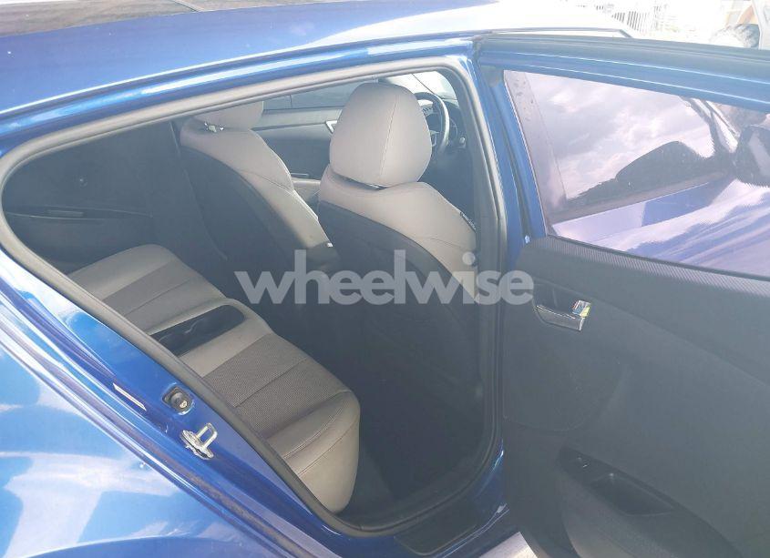 Photo 8 of 2012 Hyundai Veloster BASE W/GRAY (VIN KMHTC6AD0CU034683)