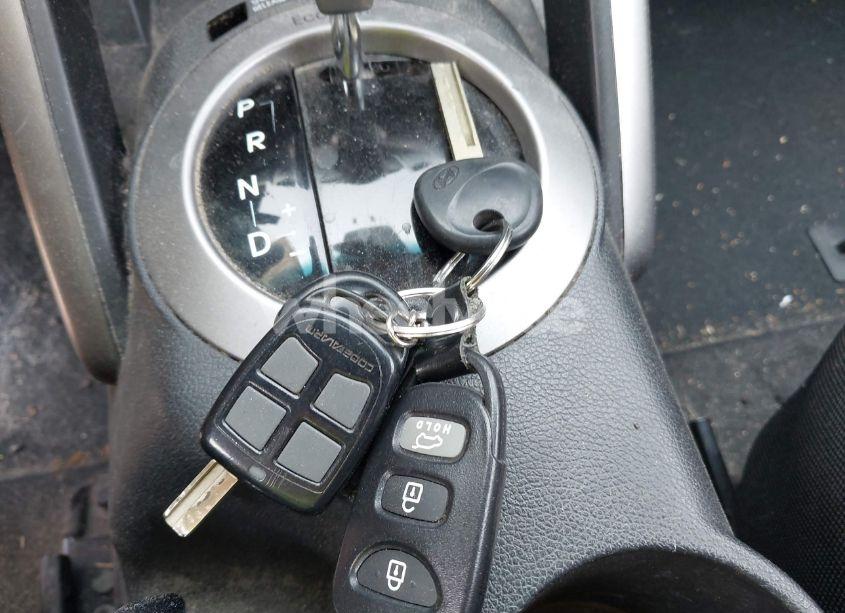 Photo 11 of 2012 Hyundai Veloster BASE W/BLACK (VIN KMHTC6AD0CU043402)