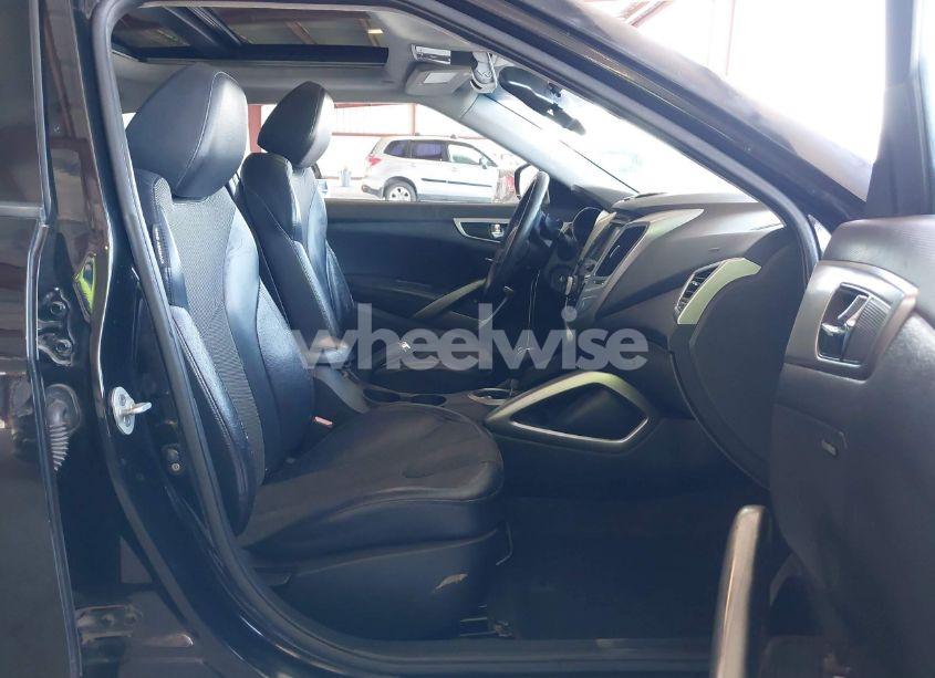 Photo 5 of 2012 Hyundai Veloster BASE W/BLACK (VIN KMHTC6AD0CU062046)