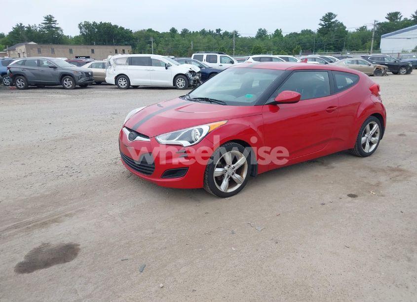 Photo 2 of 2013 Hyundai Veloster BASE W/BLACK (VIN KMHTC6AD0DU145090)