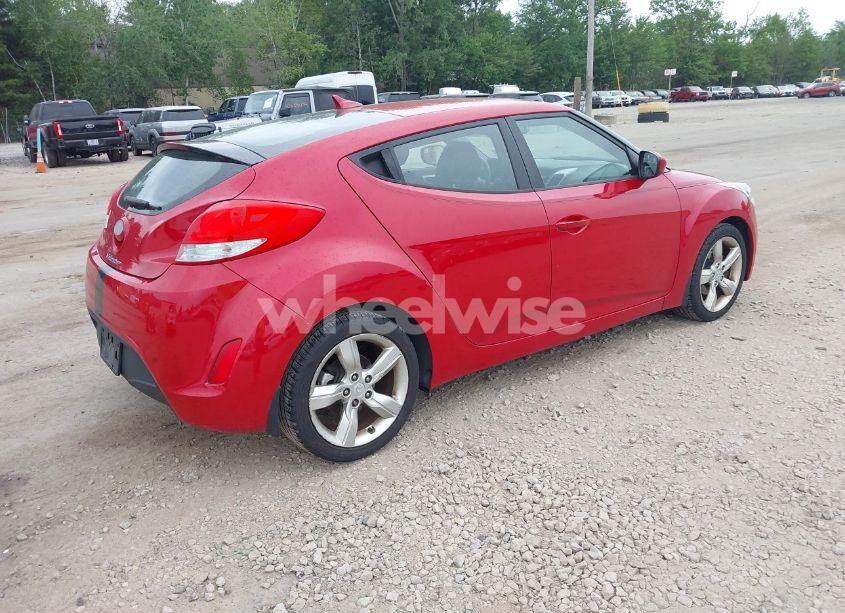 Photo 4 of 2013 Hyundai Veloster BASE W/BLACK (VIN KMHTC6AD0DU145090)