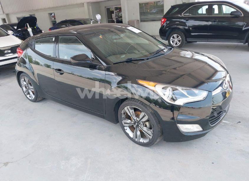 2016 Hyundai Veloster (VIN KMHTC6AD0GU257960) main photo