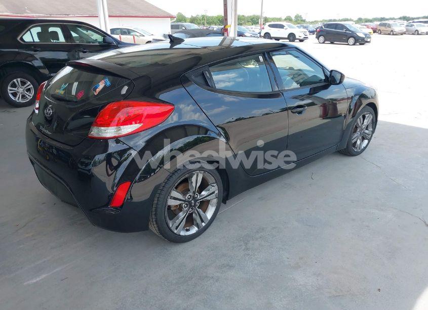 Photo 4 of 2016 Hyundai Veloster (VIN KMHTC6AD0GU257960)