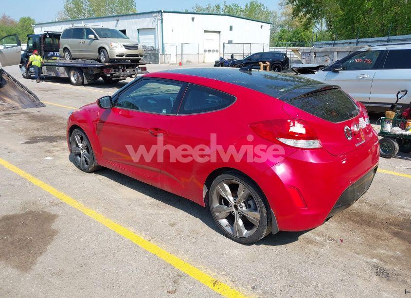 Photo 3 of 2016 Hyundai Veloster (VIN KMHTC6AD0GU286455)