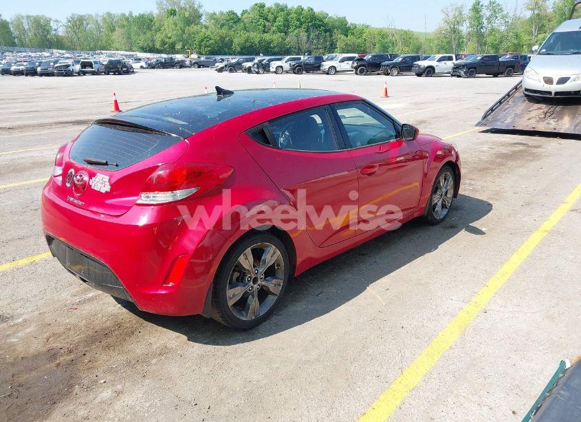 Photo 4 of 2016 Hyundai Veloster (VIN KMHTC6AD0GU286455)