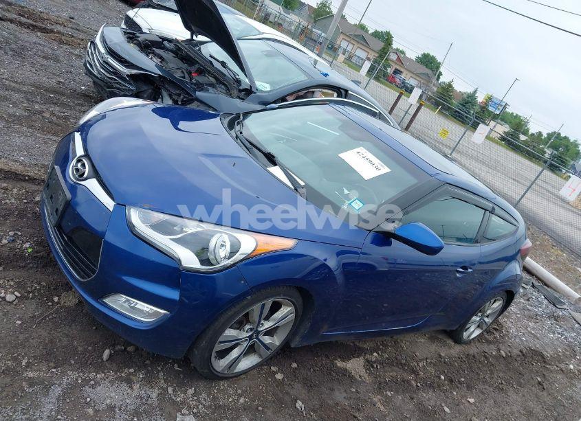 Photo 14 of 2017 Hyundai Veloster VALUE EDITION (VIN KMHTC6AD0HU320931)