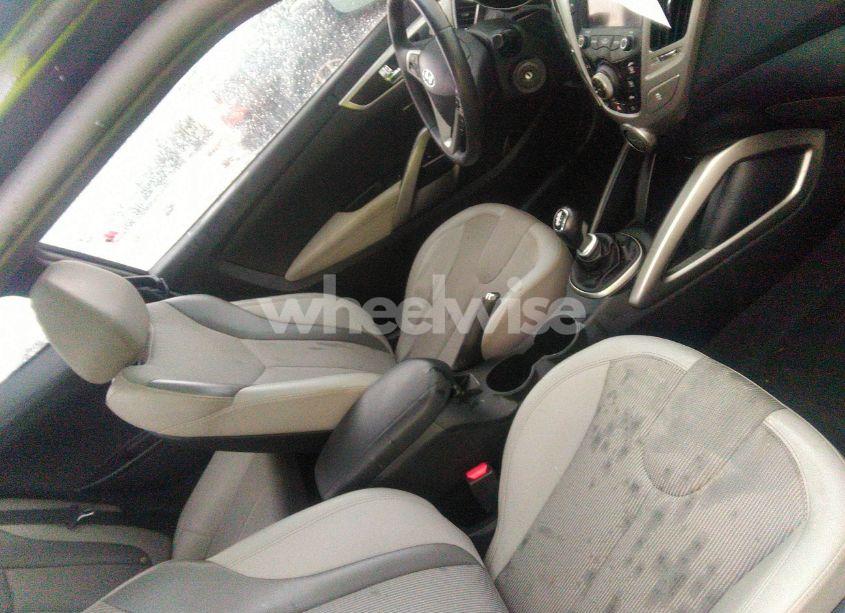 Photo 5 of 2012 Hyundai Veloster BASE W/GRAY (VIN KMHTC6AD2CU024382)