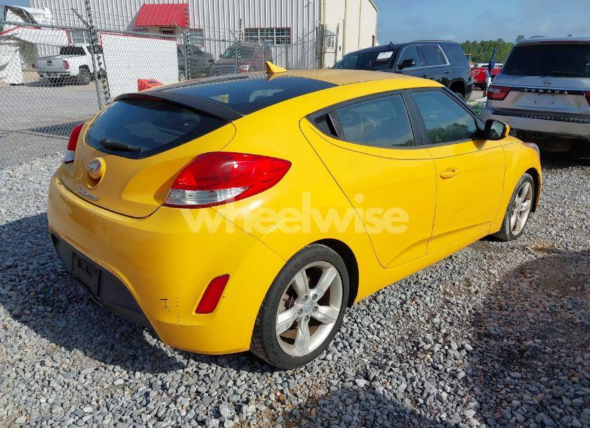 Photo 4 of 2012 Hyundai Veloster BASE W/BLACK (VIN KMHTC6AD2CU079902)