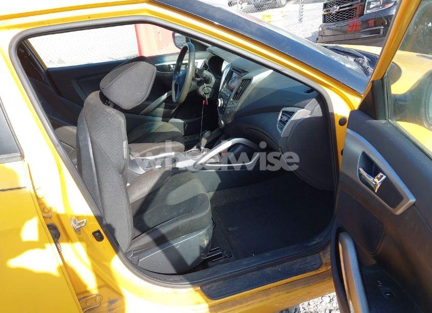 Photo 5 of 2012 Hyundai Veloster BASE W/BLACK (VIN KMHTC6AD2CU079902)