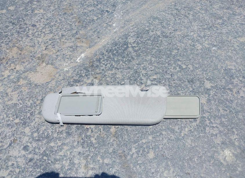 Photo 12 of 2013 Hyundai Veloster (VIN KMHTC6AD2DU140750)