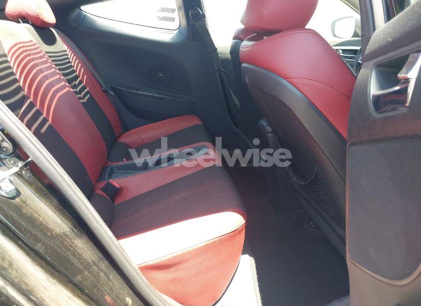 Photo 8 of 2013 Hyundai Veloster (VIN KMHTC6AD2DU140750)