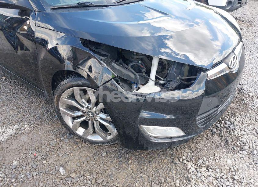 Photo 6 of 2014 Hyundai Veloster (VIN KMHTC6AD2EU212693)