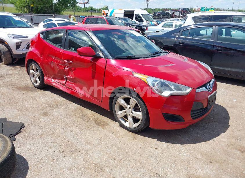 2015 Hyundai Veloster (VIN KMHTC6AD2FU236607) main photo