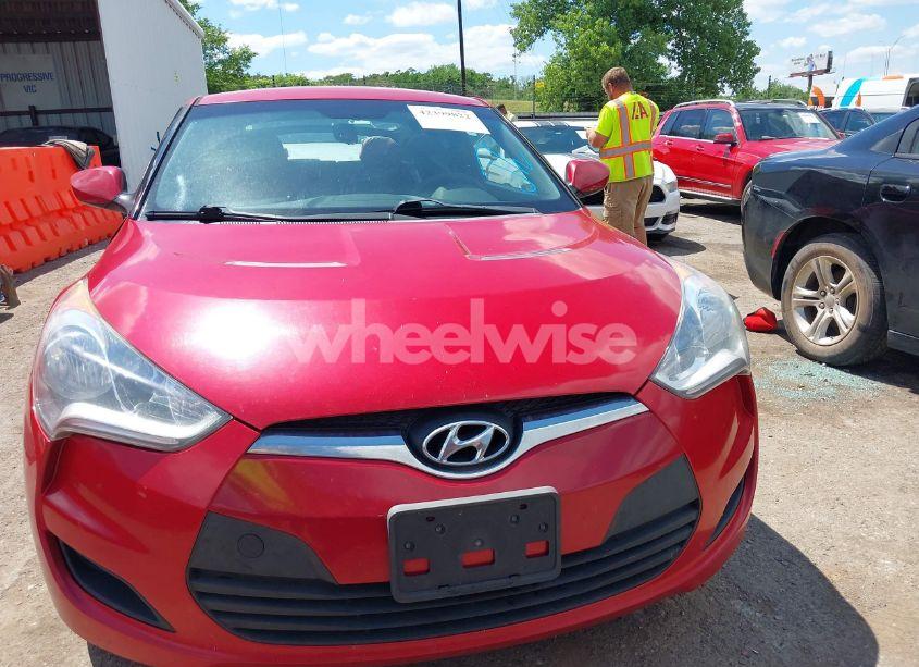 Photo 12 of 2015 Hyundai Veloster (VIN KMHTC6AD2FU236607)