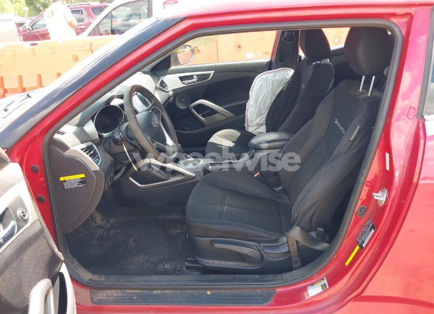 Photo 5 of 2015 Hyundai Veloster (VIN KMHTC6AD2FU236607)