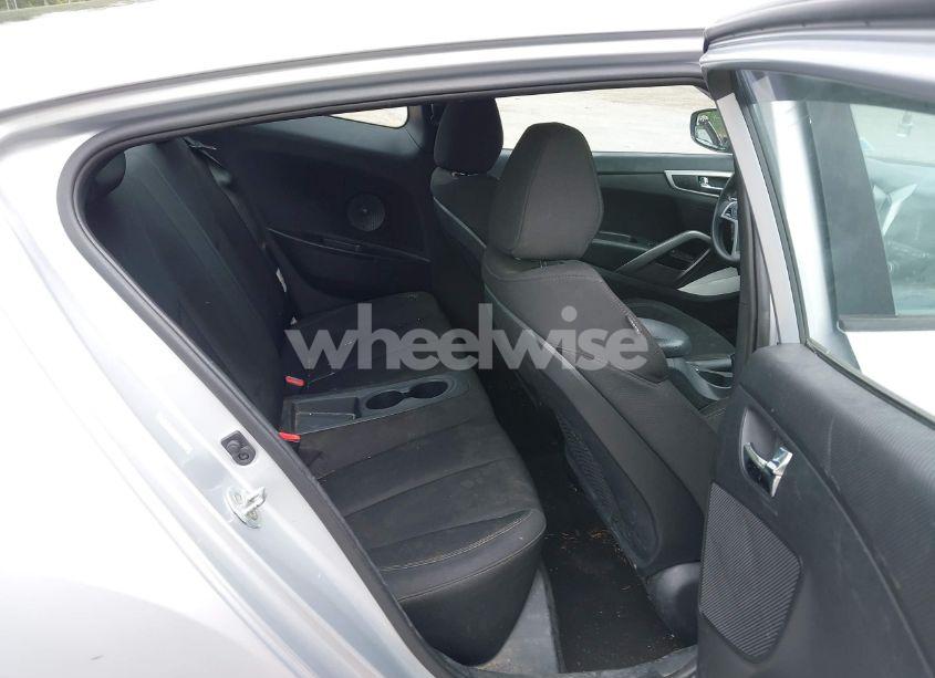 Photo 8 of 2016 Hyundai Veloster (VIN KMHTC6AD2GU277109)