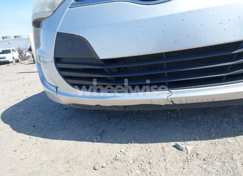 Photo 18 of 2017 Hyundai Veloster (VIN KMHTC6AD2HU306089)