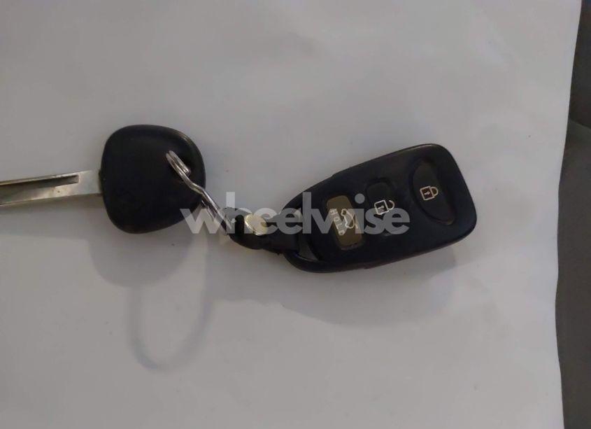 Photo 11 of 2012 Hyundai Veloster BASE W/GRAY (VIN KMHTC6AD3CU020230)