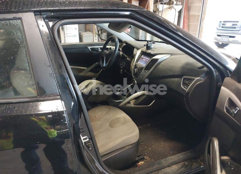 Photo 5 of 2012 Hyundai Veloster BASE W/GRAY (VIN KMHTC6AD3CU020230)