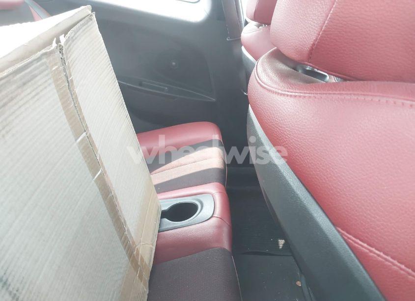 Photo 8 of 2012 Hyundai Veloster BASE W/RED/BLACK (VIN KMHTC6AD3CU051395)