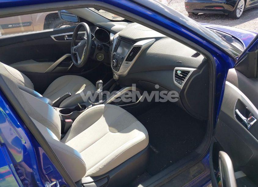 Photo 5 of 2012 Hyundai Veloster BASE W/GRAY (VIN KMHTC6AD3CU074501)