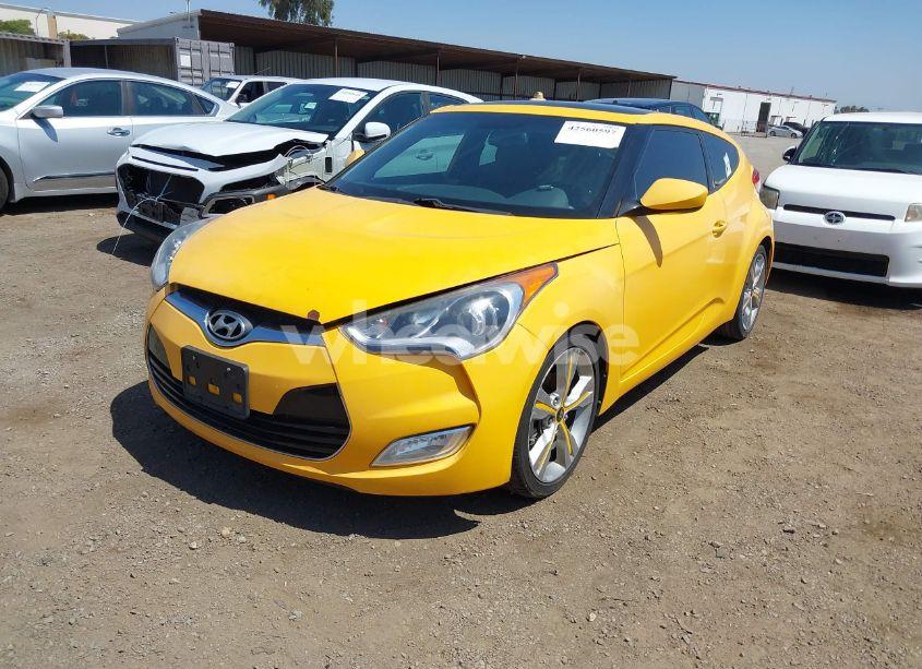 Photo 2 of 2017 Hyundai Veloster VALUE EDITION (VIN KMHTC6AD3HU315223)