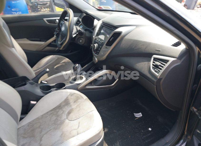 Photo 5 of 2012 Hyundai Veloster BASE W/GRAY (VIN KMHTC6AD4CU047582)