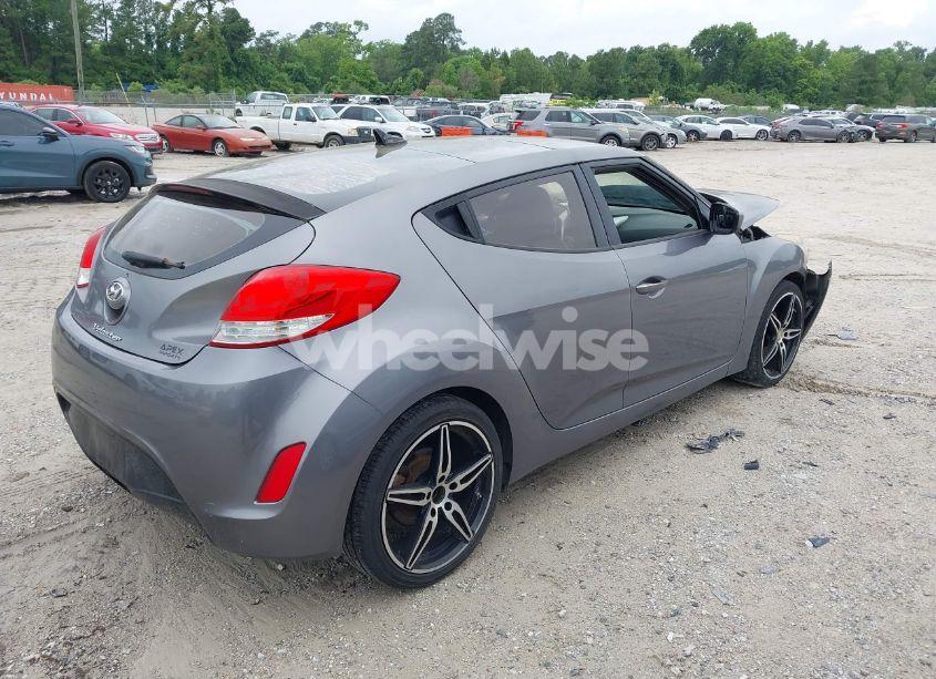 Photo 4 of 2012 Hyundai Veloster BASE W/BLACK/BASE W/GRAY/BASE W/RED/BLACK (VIN KMHTC6AD4CU073504)